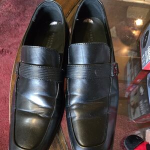Perry Ellis Black Leather Slip-On Loafers